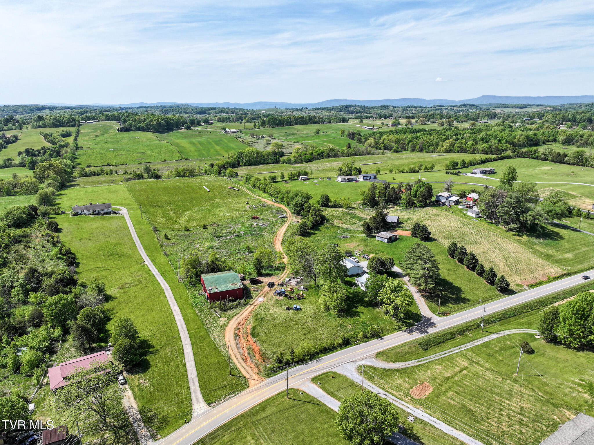 6-7 Rheatown Road, Unit 6 7 Chuckey, TN 37641 - Photo 21 of 22 DJI_20260421143524_0772_D