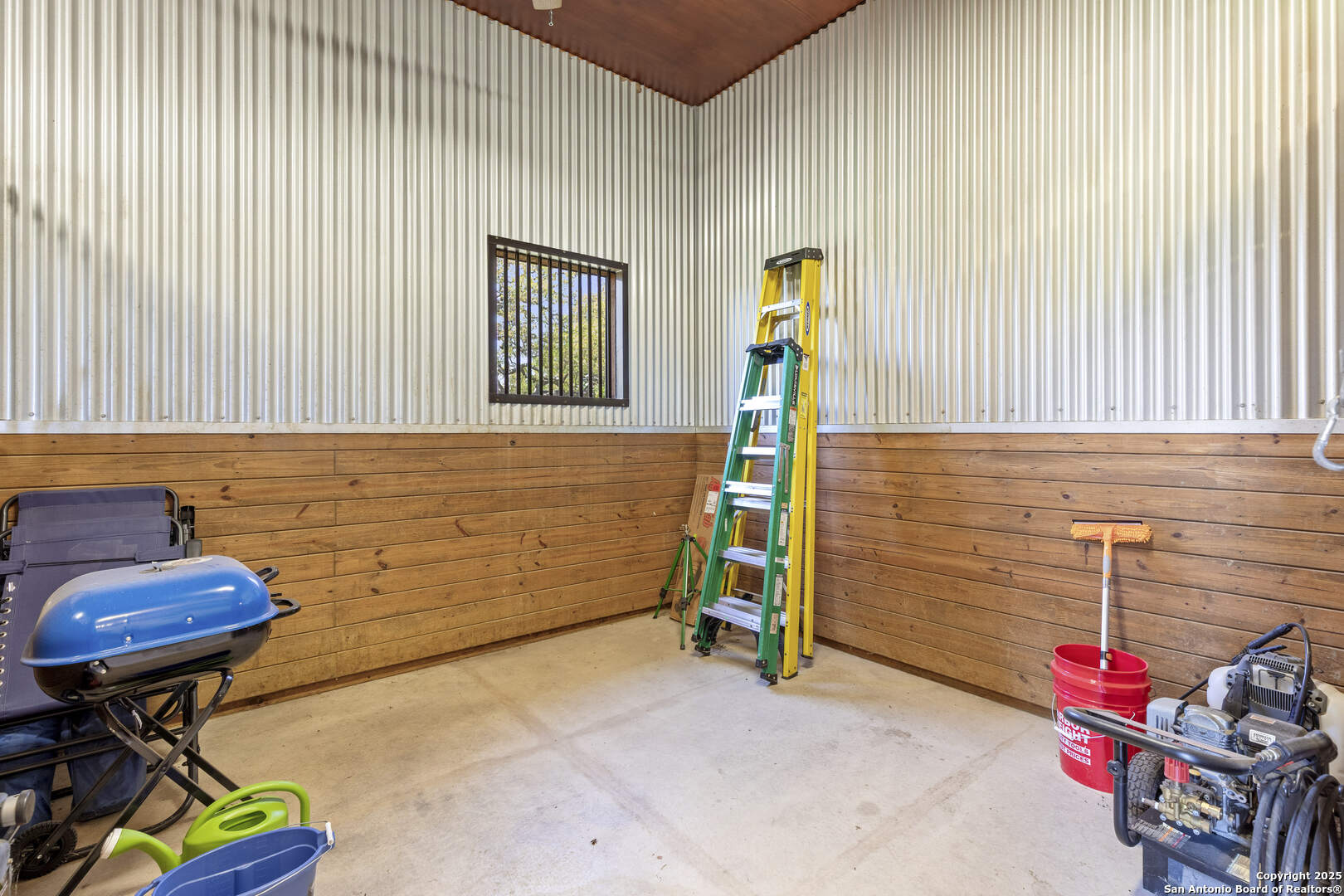 876 Horseshoe Falls Bandera, TX 78003 - Photo 19 of 37