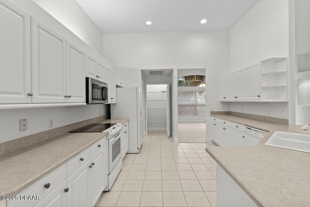 19 Black Water Way Ormond Beach, FL 32174 - Photo 9 of 29 KBP_8417