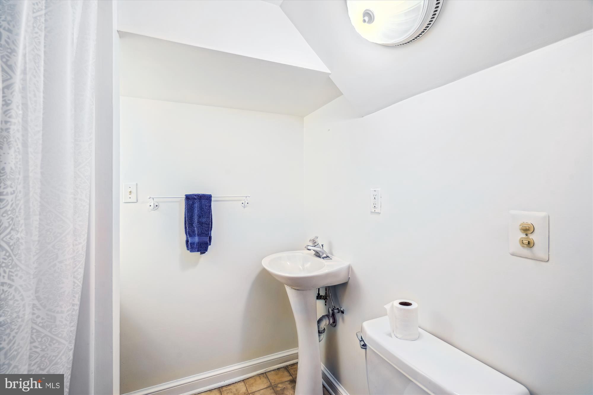 10115 Tenbrook Drive Silver Spring, MD 20901 - Photo 29 of 53 Second bathroom in the lower level