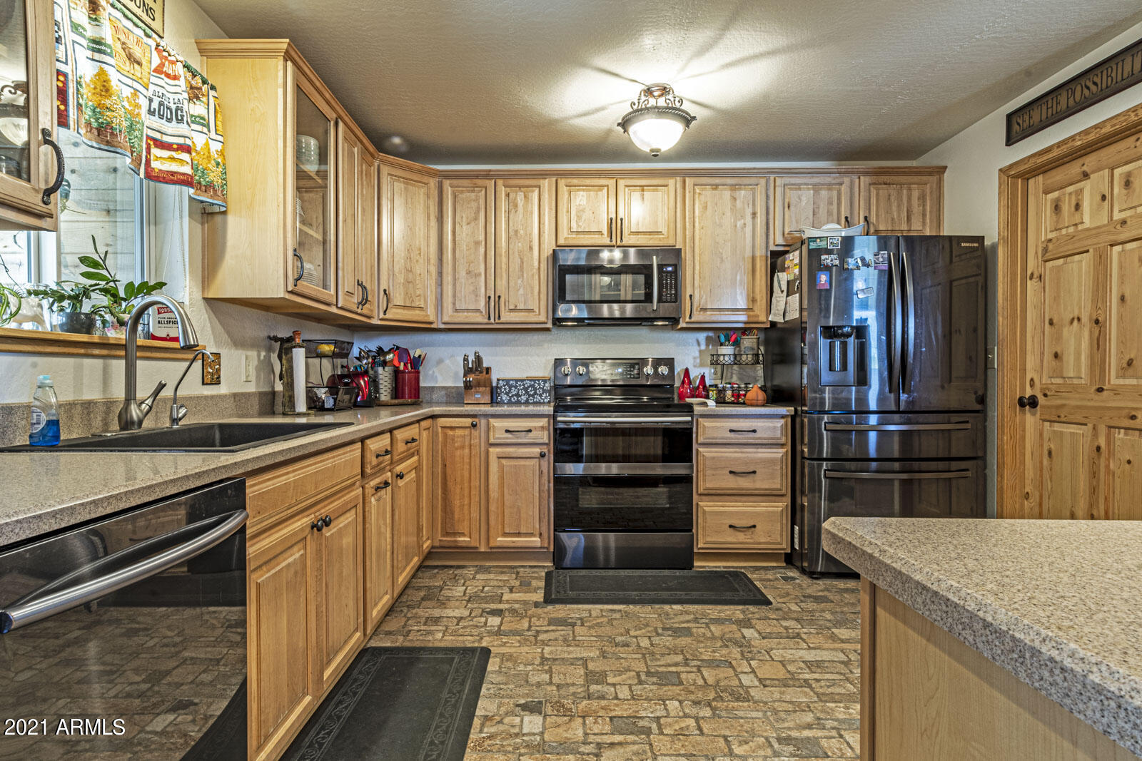 1057 Casper Lane Show Low, AZ 85901 - Photo 9 of 37 New appliances