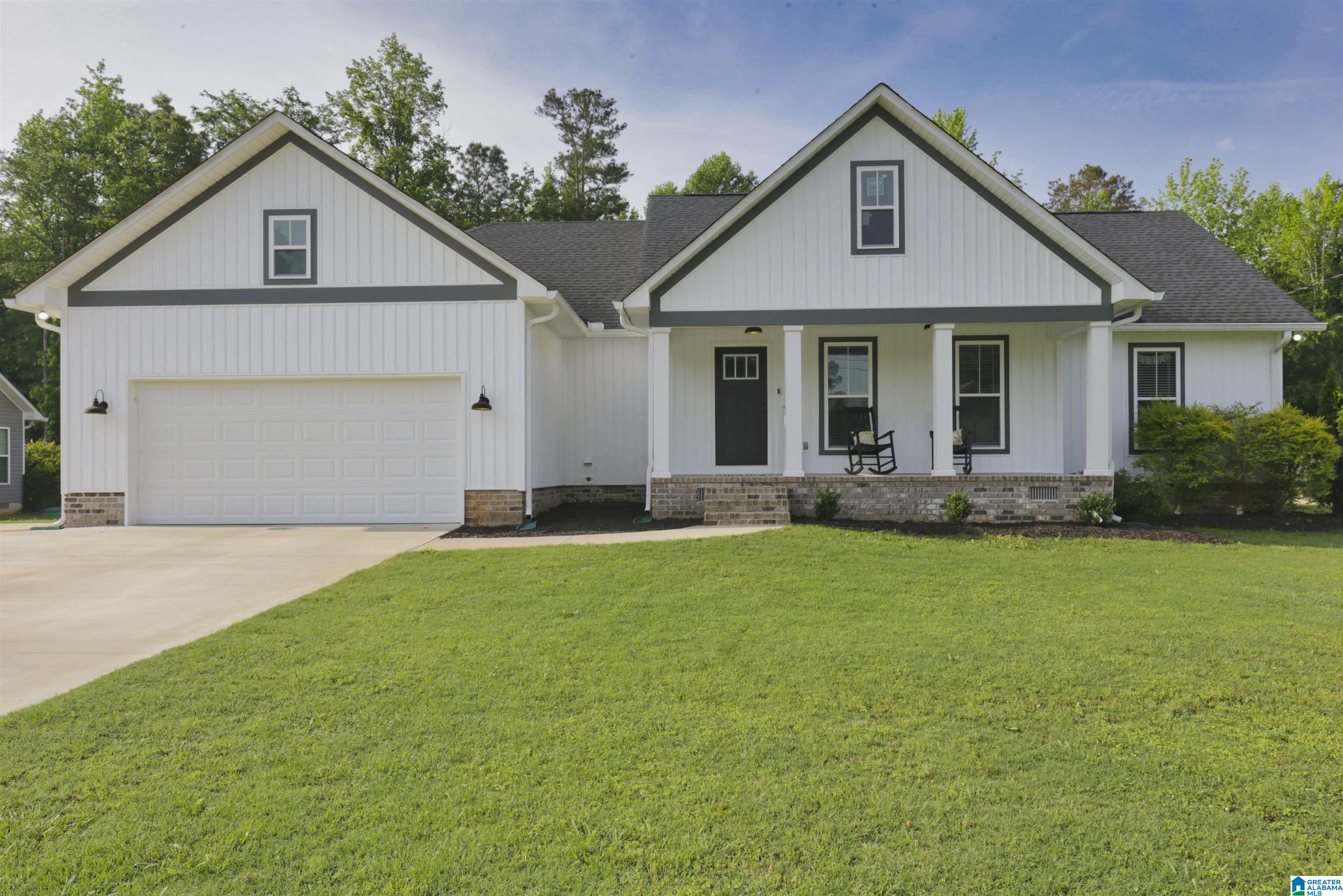 2655 Reeves Street Gadsden, AL 35903 - Photo 1 of 36
