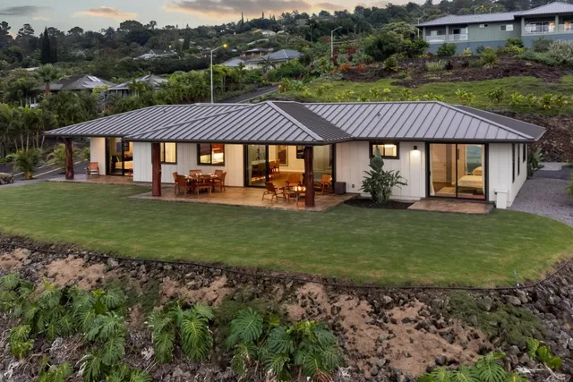$2,375,000 | 73-4493 Aloha Place, Kailua-Kona, HI 96740