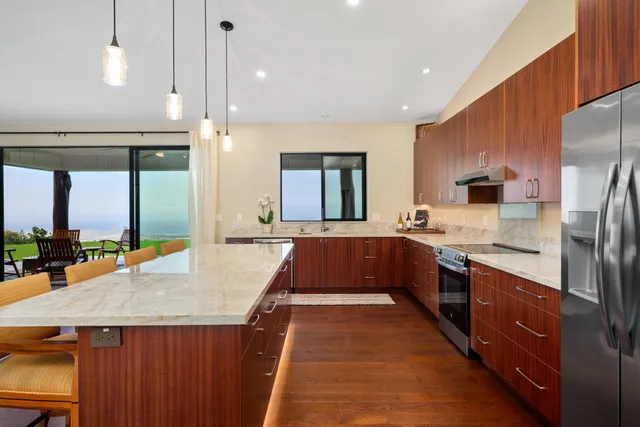 $2,375,000 | 73-4493 Aloha Place, Kailua-Kona, HI 96740