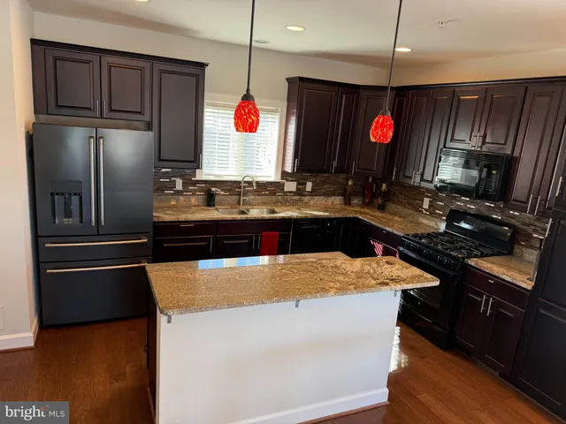 $4,500 | 572 Marina Landing Lane, Woodbridge, VA 22191