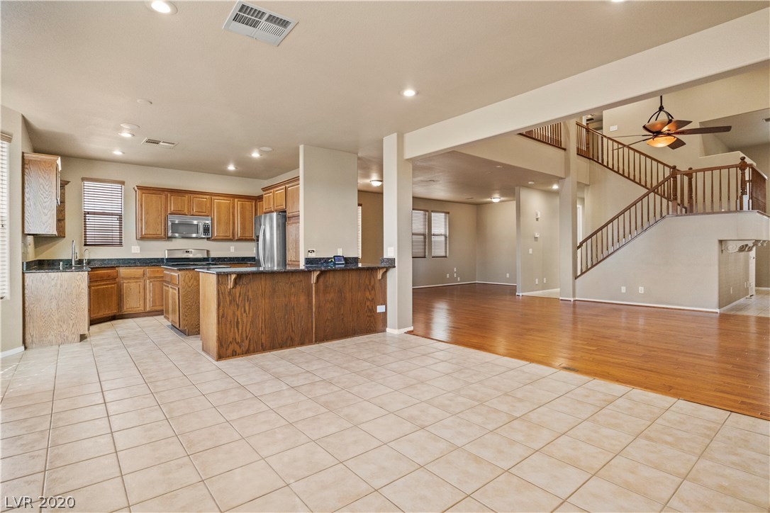 2439 Kaymin Ridge Road Henderson, NV 89052 - Photo 14 of 41
