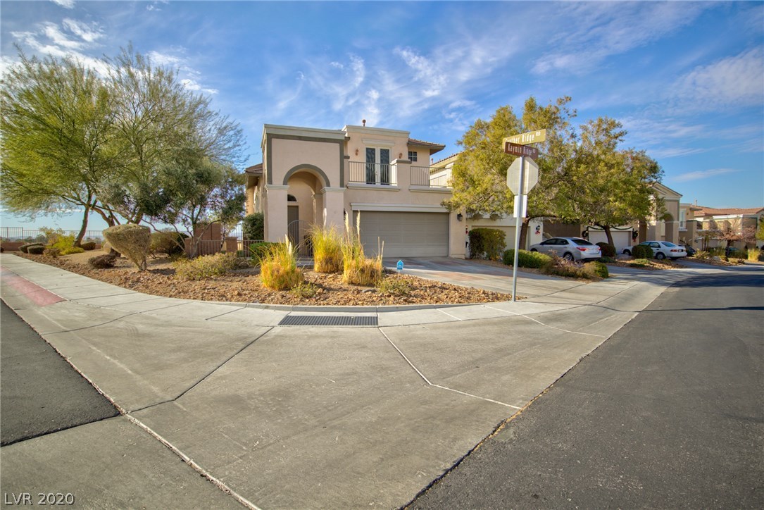 2439 Kaymin Ridge Road Henderson, NV 89052 - Photo 5 of 41