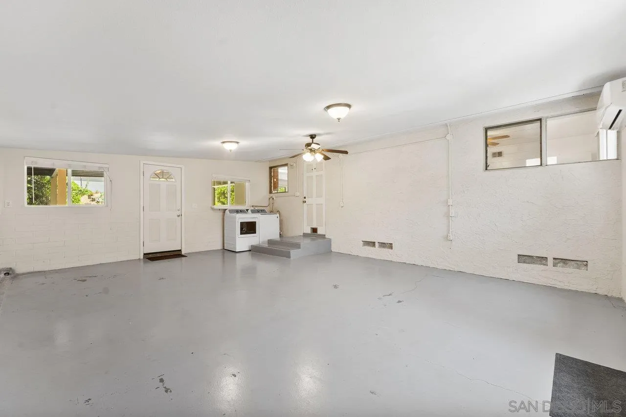 1822 Wight Way El Cajon, CA 92021 - Photo 28 of 45 a view of a livingroom with toys