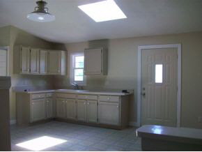 1607 Wallace Avenue Rochester, IN 46975 - Photo 4 of 7 Gallery Image 4
