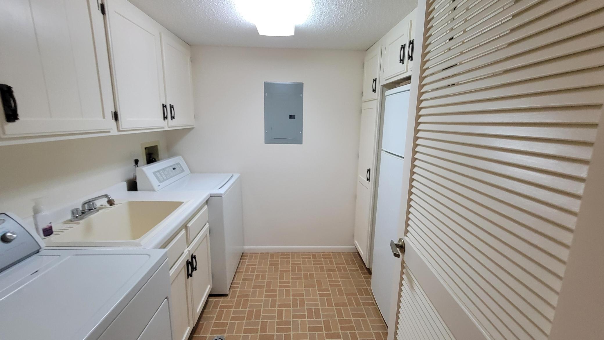 8430 Pennsylvania Road, Unit 109 Bloomington, MN 55438 - Photo 12 of 20