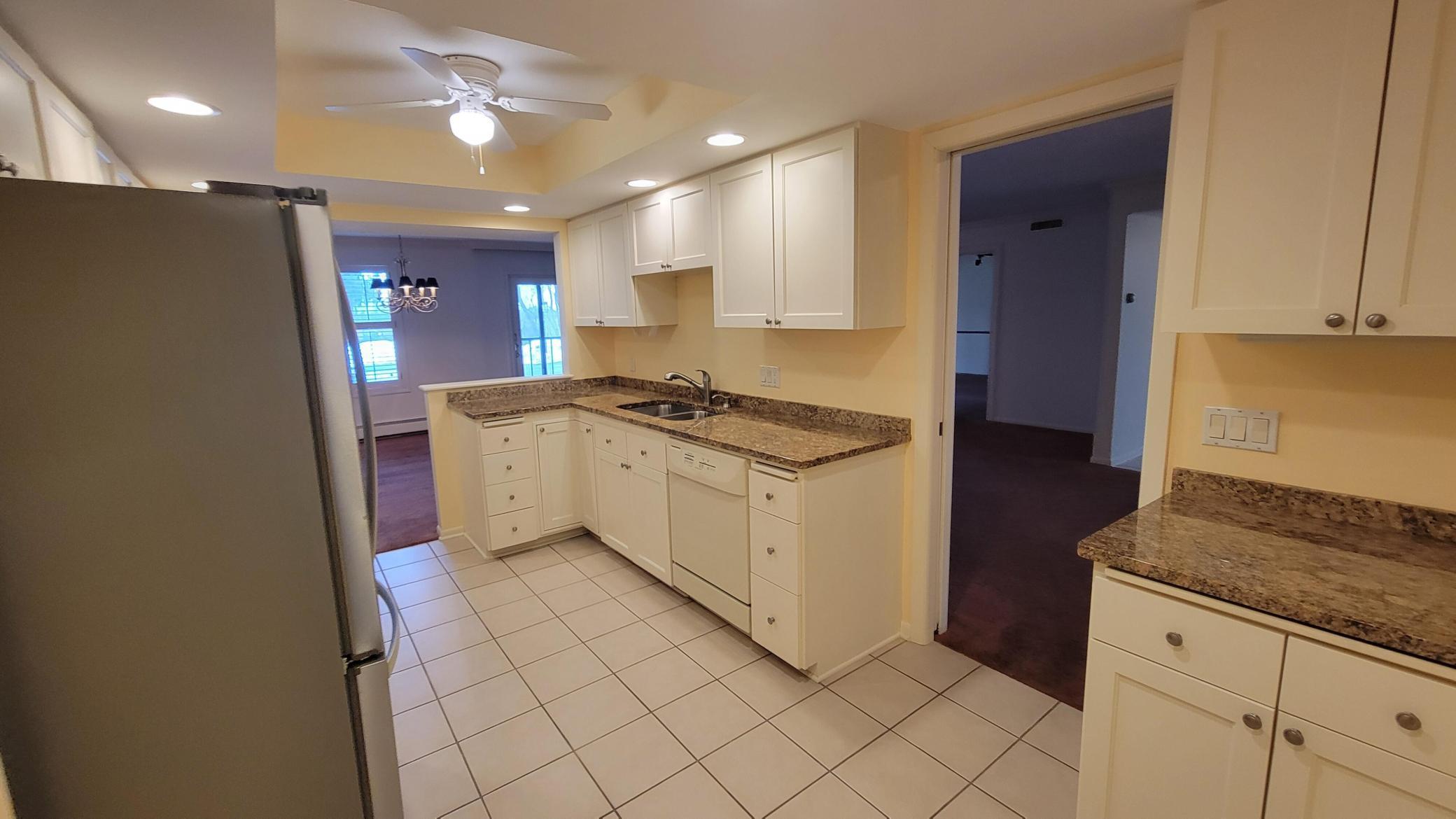 8430 Pennsylvania Road, Unit 109 Bloomington, MN 55438 - Photo 5 of 20
