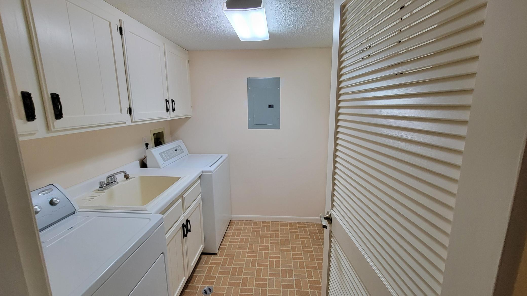 8430 Pennsylvania Road, Unit 109 Bloomington, MN 55438 - Photo 9 of 18