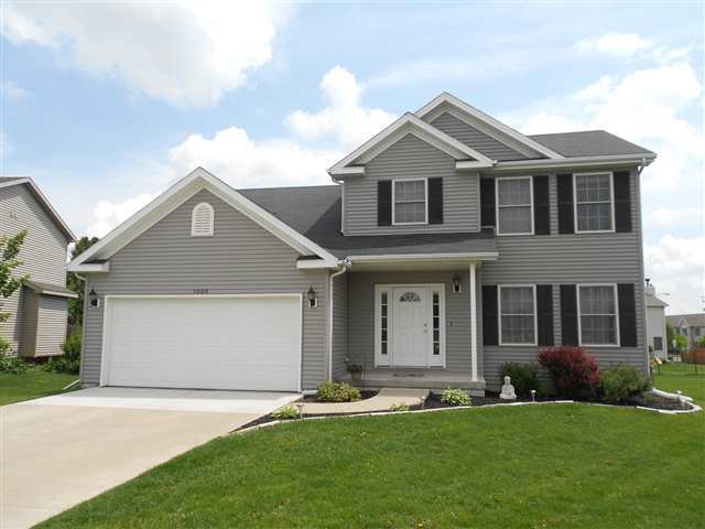 1500 Estate Drive Normal, IL 61761 - Photo 1 of 1 front view of a house with a yard