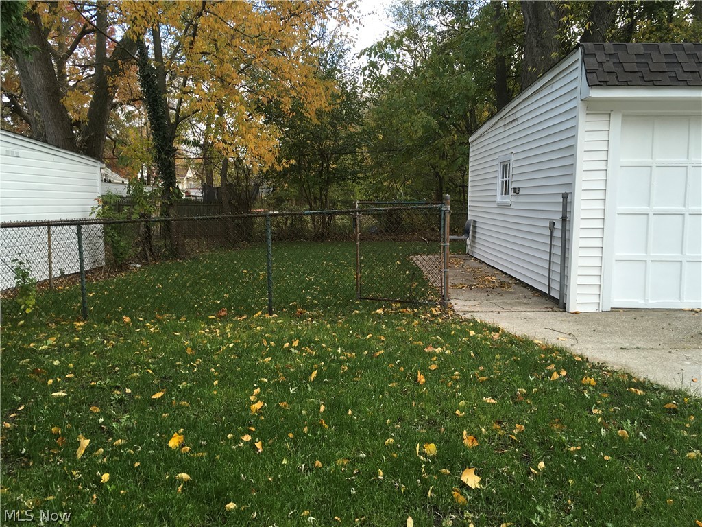 12821 North Road Cleveland, OH 44111 - Photo 27 of 30 Gallery Image 27