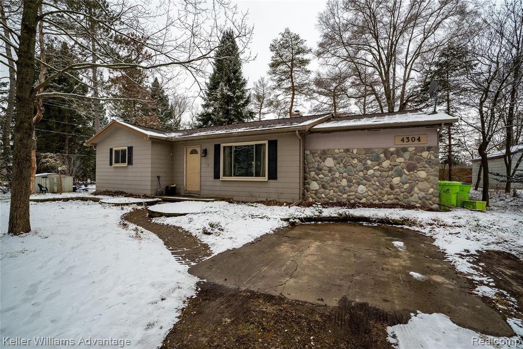 4304 Collins Road Rochester, MI 48306 - Photo 19 of 23