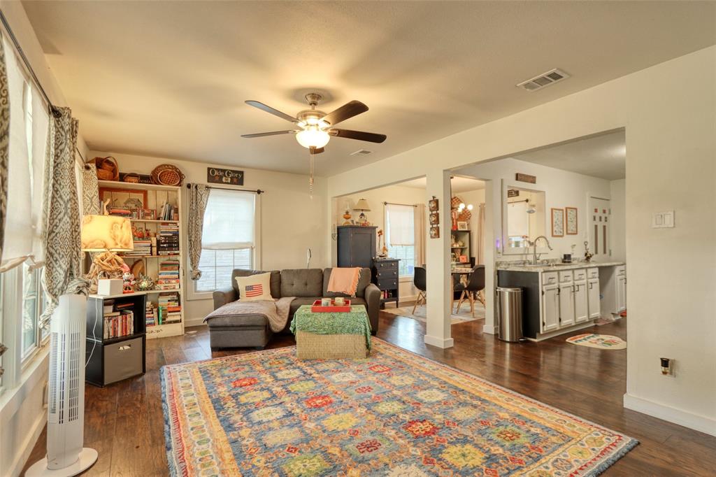 3128 Fadal Avenue Waco, TX 76708 - Photo 9 of 40