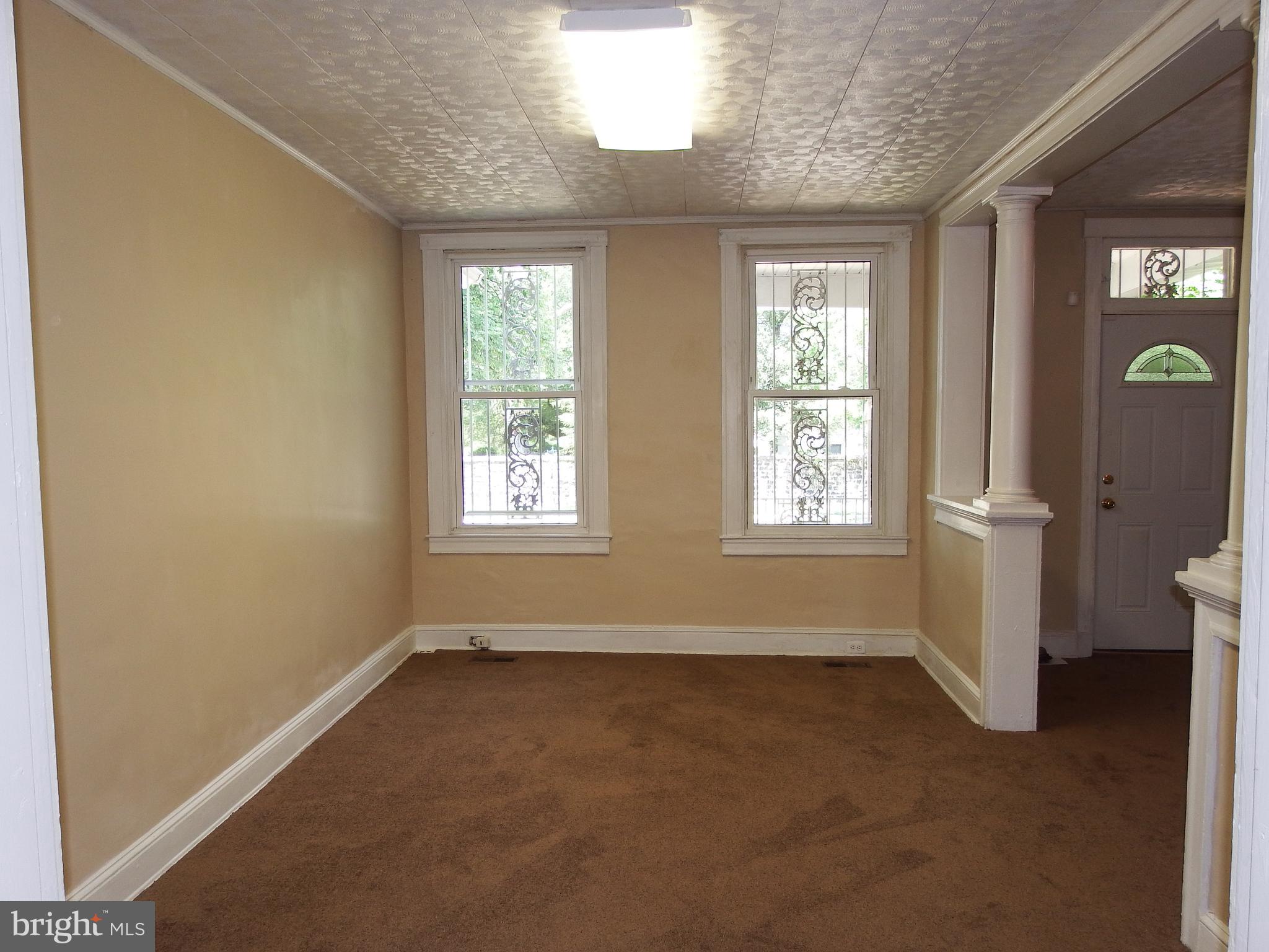 2203 Belair Road Baltimore, MD 21213 - Photo 5 of 25 Livingroom