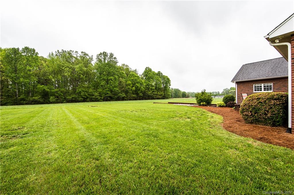 204 Mohawk Lane Advance, NC 27006 - Photo 22 of 24