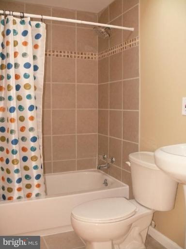 3239 Kessler Road Halethorpe, MD 21227 - Photo 7 of 12 Bath #1