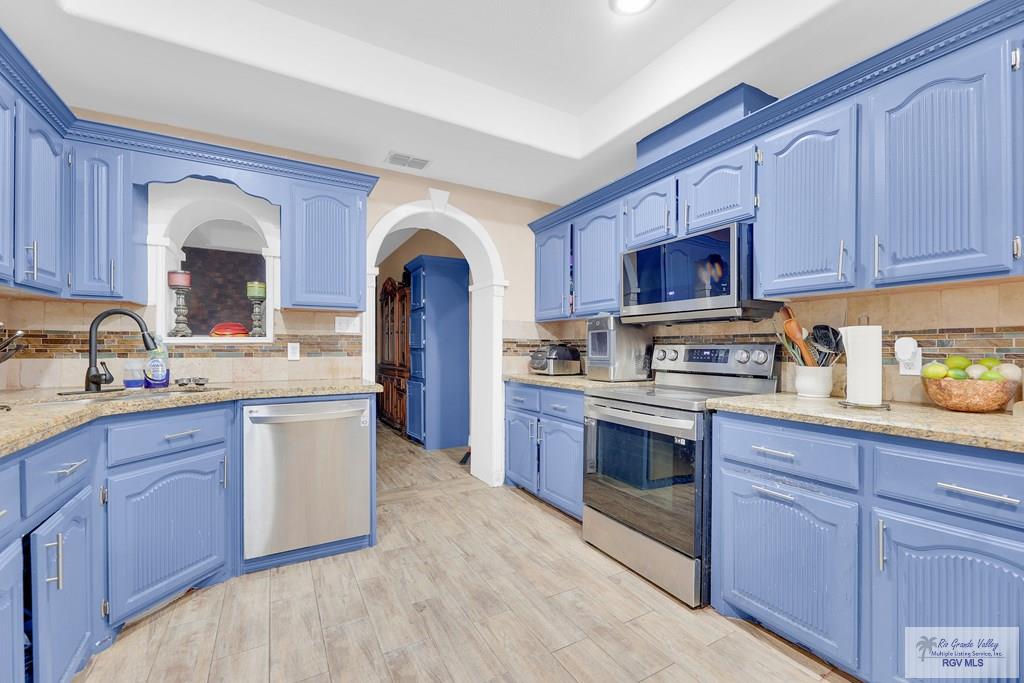 2704 North M Road Edinburg, TX 78542 - Photo 5 of 28 Gallery Image 5