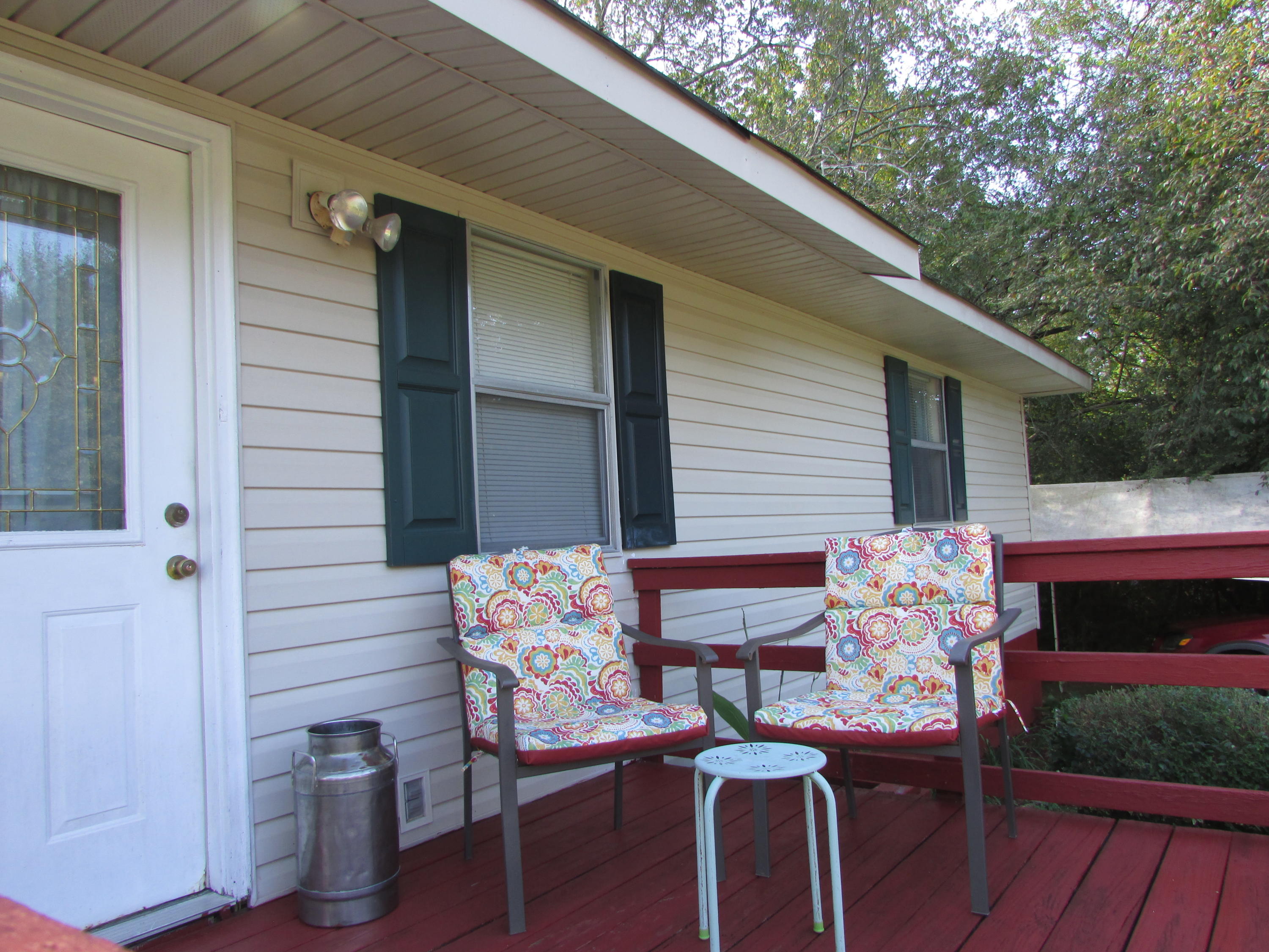 6818 Bayridge Road Harrison, TN 37341 - Photo 3 of 14 IMG_1503