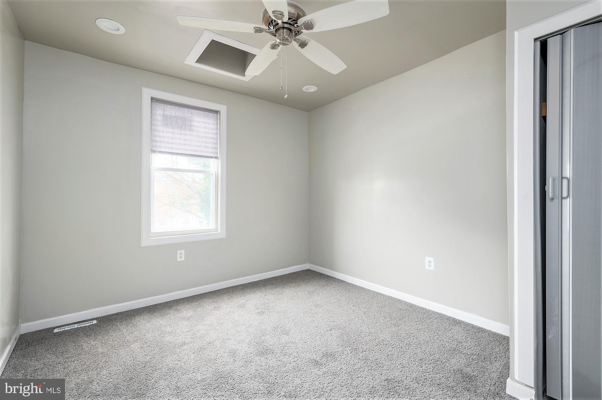 236 North Monastery Avenue Baltimore, MD 21229 - Photo 13 of 30