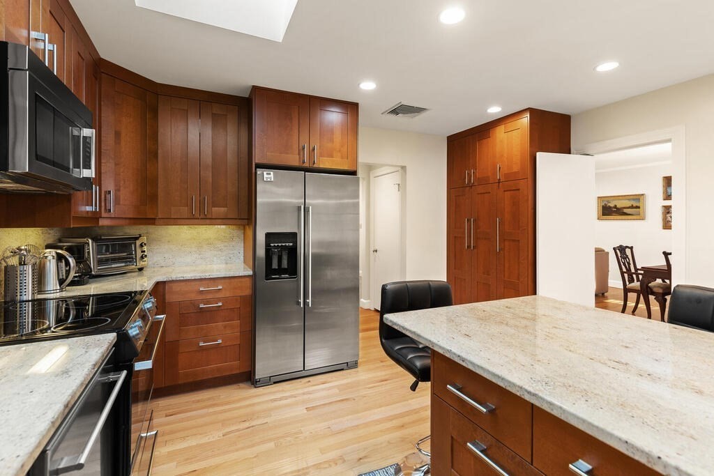 36 Beverly Road Swampscott, MA 01907 - Photo 15 of 34 Gallery Image 15