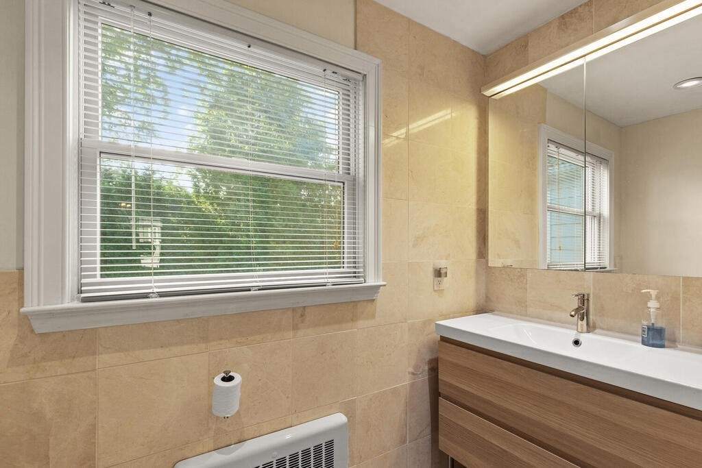 36 Beverly Road Swampscott, MA 01907 - Photo 23 of 34 Gallery Image 23