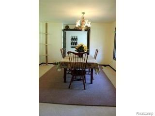 230 Whims Court Rochester, MI 48306 - Photo 7 of 17 dining room.jpg