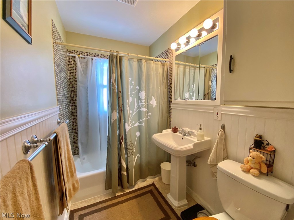 9976 Shepard Road Macedonia, OH 44056 - Photo 9 of 12 Gallery Image 9
