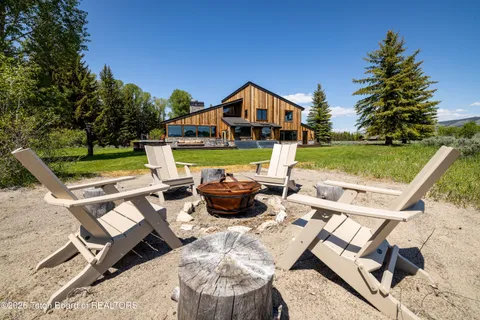 $6,200,000 | 450 East Phelps Canyon Road, Jackson, WY 83001