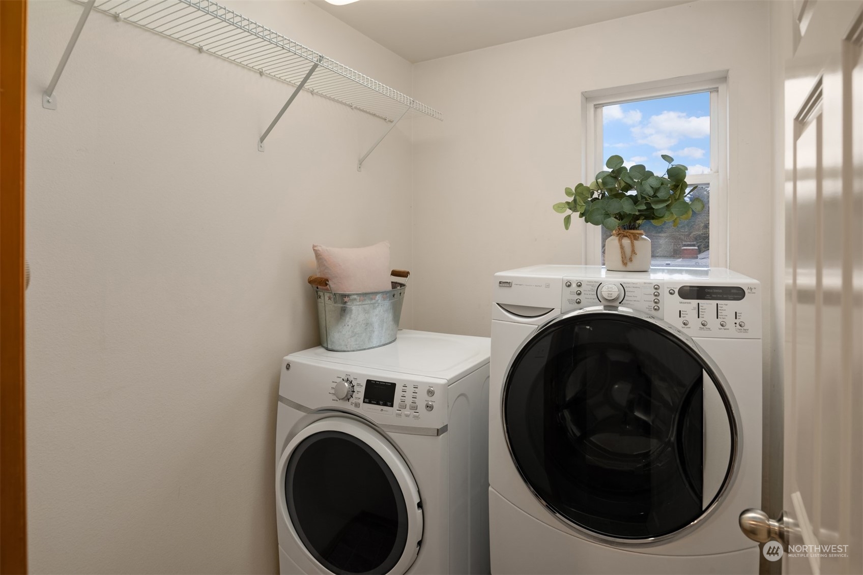 8722 Bowdoin Way Edmonds, WA 98026 - Photo 25 of 40 a view of washer and dryer in a utility room