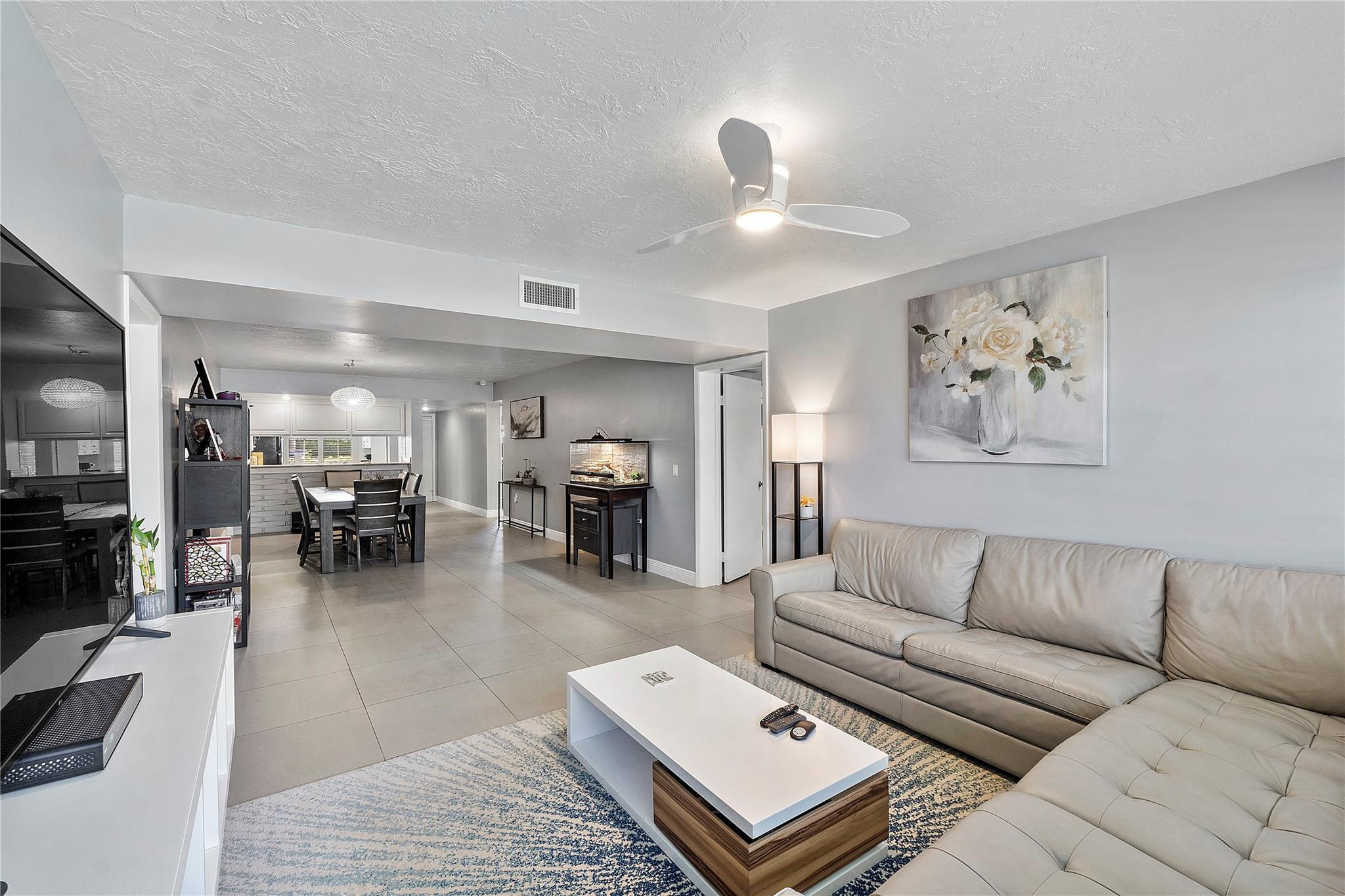 6025 Balboa Circle, Unit 101 Boca Raton, FL 33433 - Photo 4 of 37 Photo 4