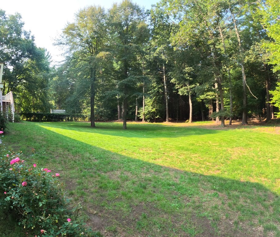 262 Flag Swamp Road Dartmouth, MA 02747 - Photo 6 of 23 a view of a volley ball court