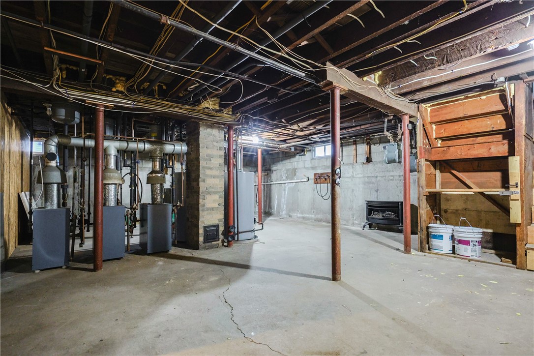 107 Hughes Avenue Pawtucket, RI 02861 - Photo 28 of 32