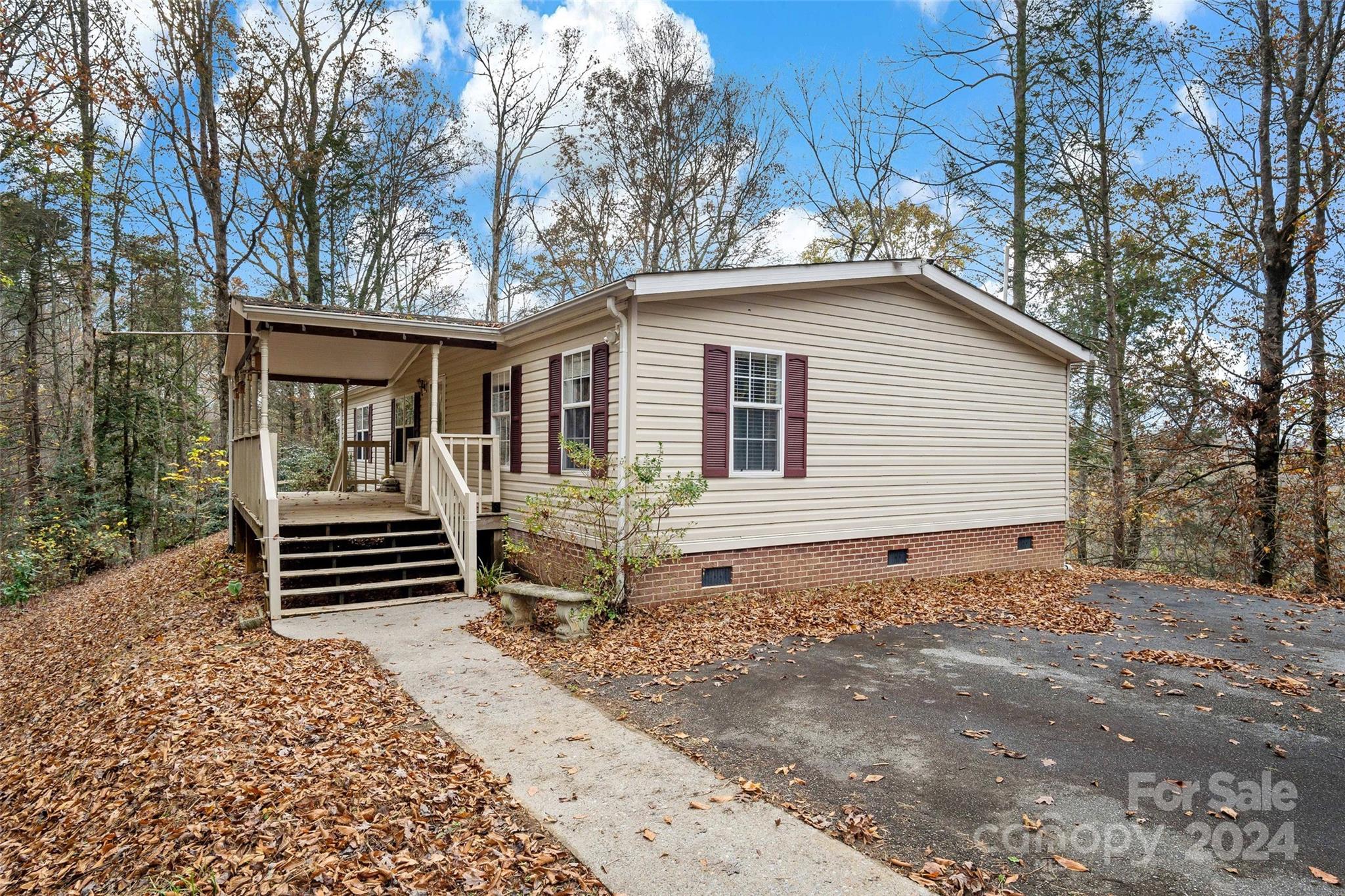813 Henry Mc Call Road Marion, NC 28752 - Photo 1 of 30 Gallery Image 1