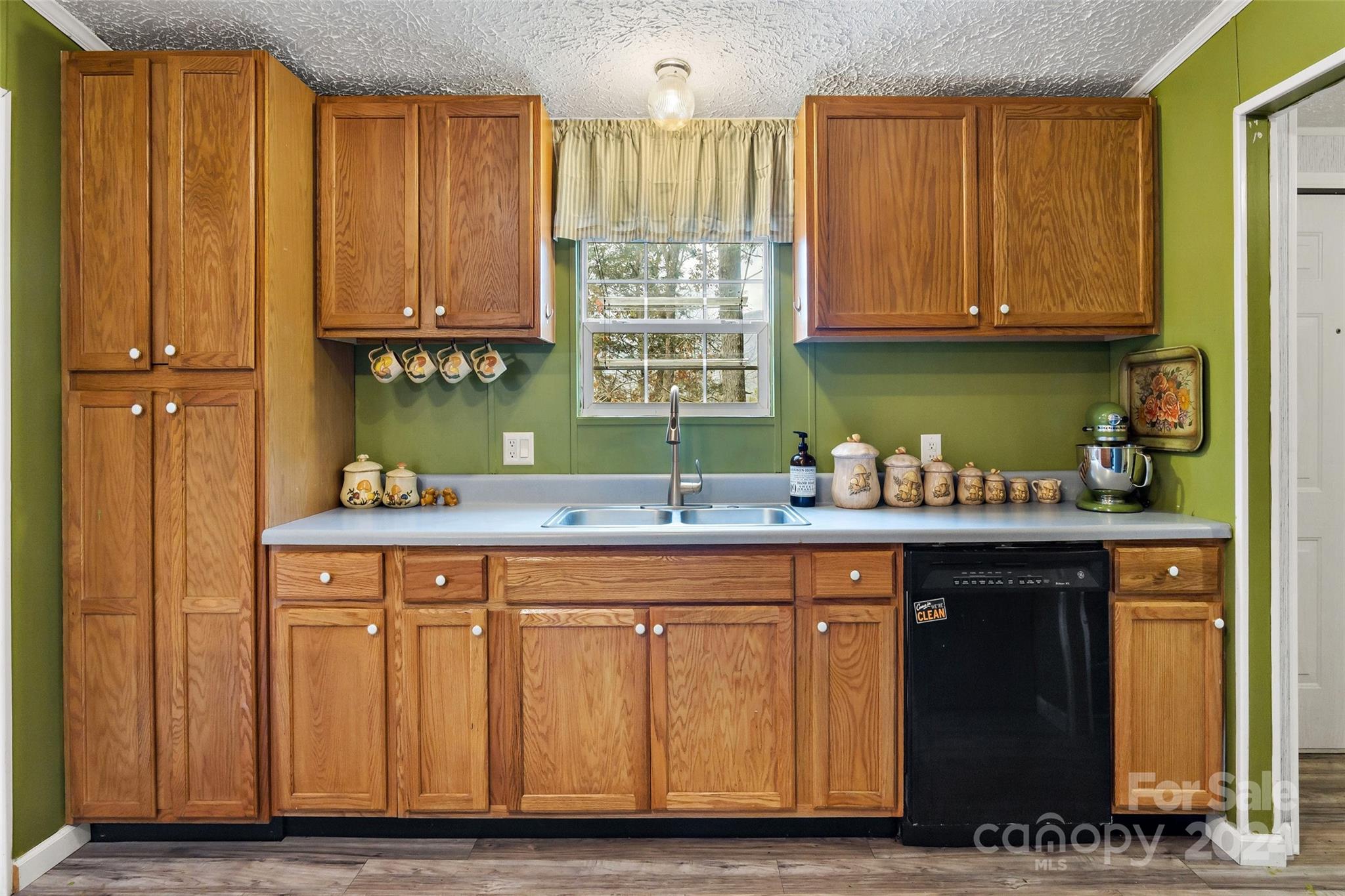 813 Henry Mc Call Road Marion, NC 28752 - Photo 18 of 30 Gallery Image 18