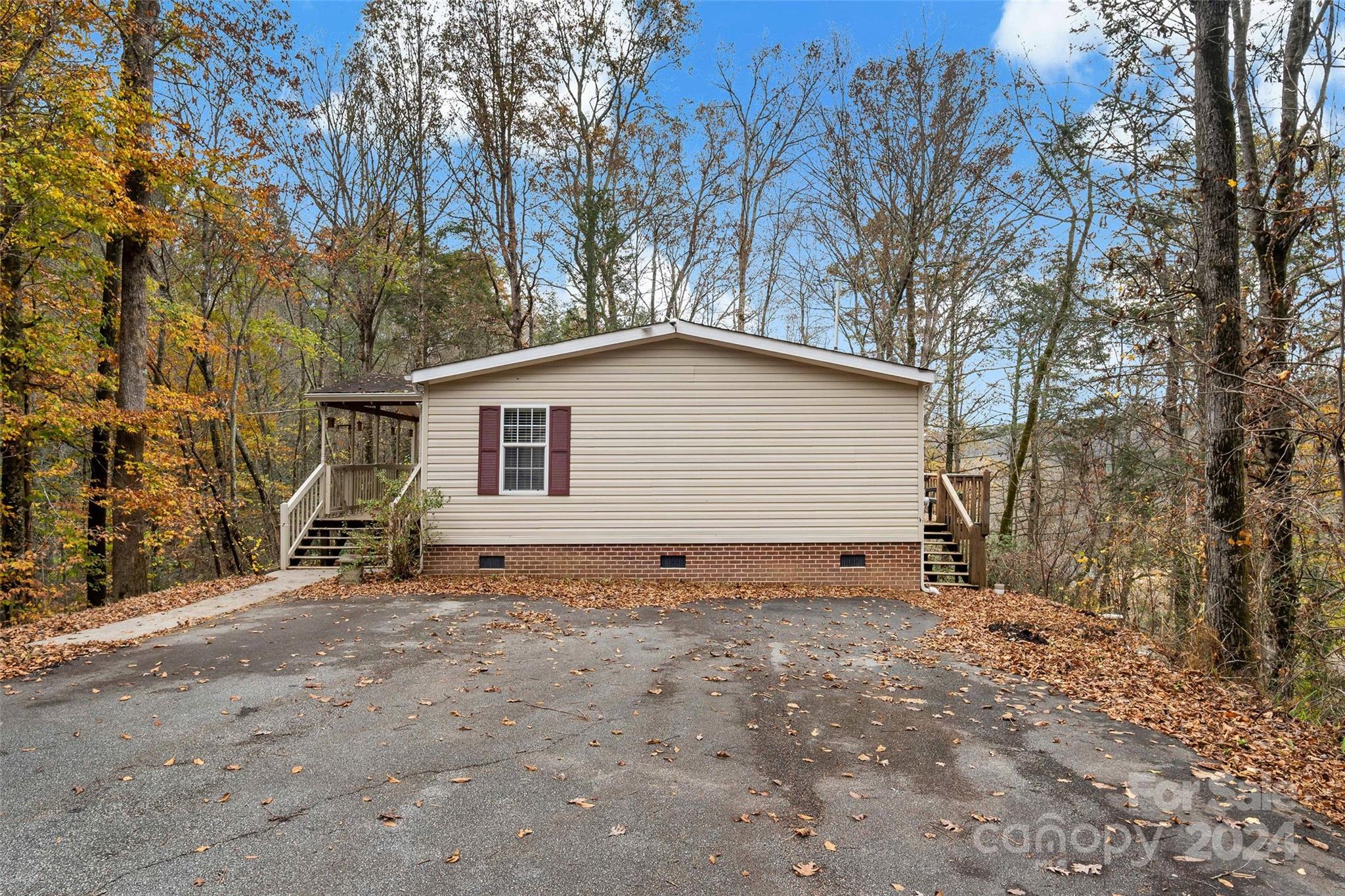 813 Henry Mc Call Road Marion, NC 28752 - Photo 3 of 30 Gallery Image 3