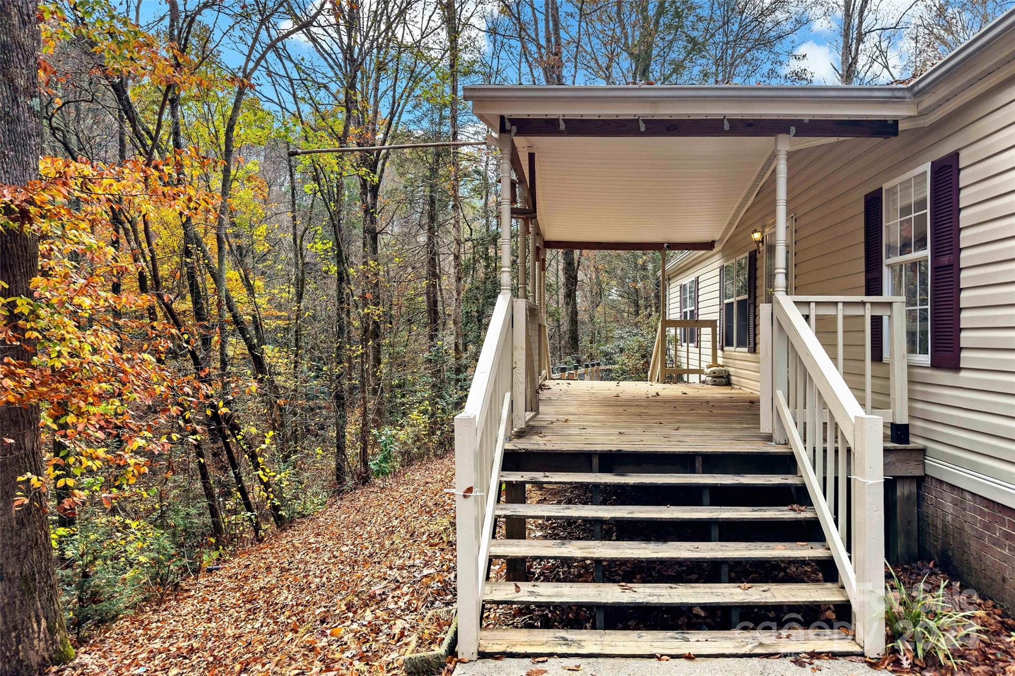 813 Henry Mc Call Road Marion, NC 28752 - Photo 5 of 30 Gallery Image 5