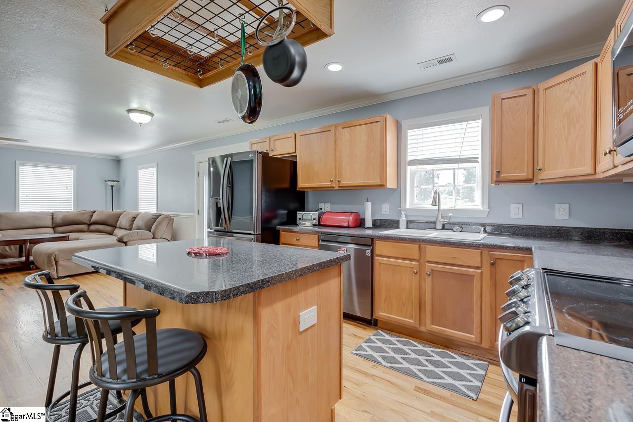 338 Fisher Lake Road Lyman, SC 29365 - Photo 10 of 31 Gallery Image 10