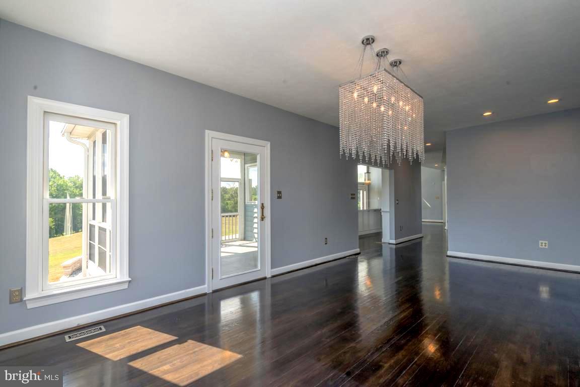 22669 Watson Road Leesburg, VA 20175 - Photo 12 of 46 Dining Room