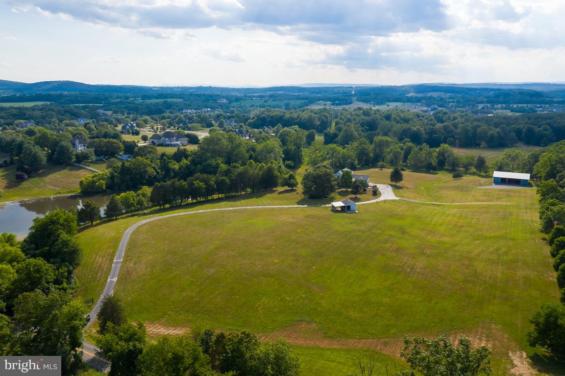 22669 Watson Road Leesburg, VA 20175 - Photo 4 of 46 Ready to Explore