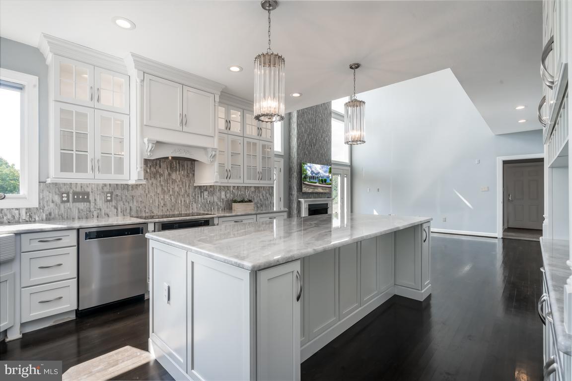 22669 Watson Road Leesburg, VA 20175 - Photo 8 of 46 Kitchen Opens To Family Room