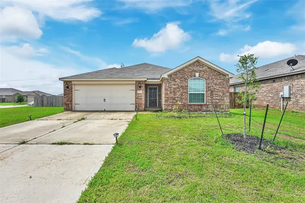 $2,200 | 170 Kennedy Drive, Venus, TX 76084