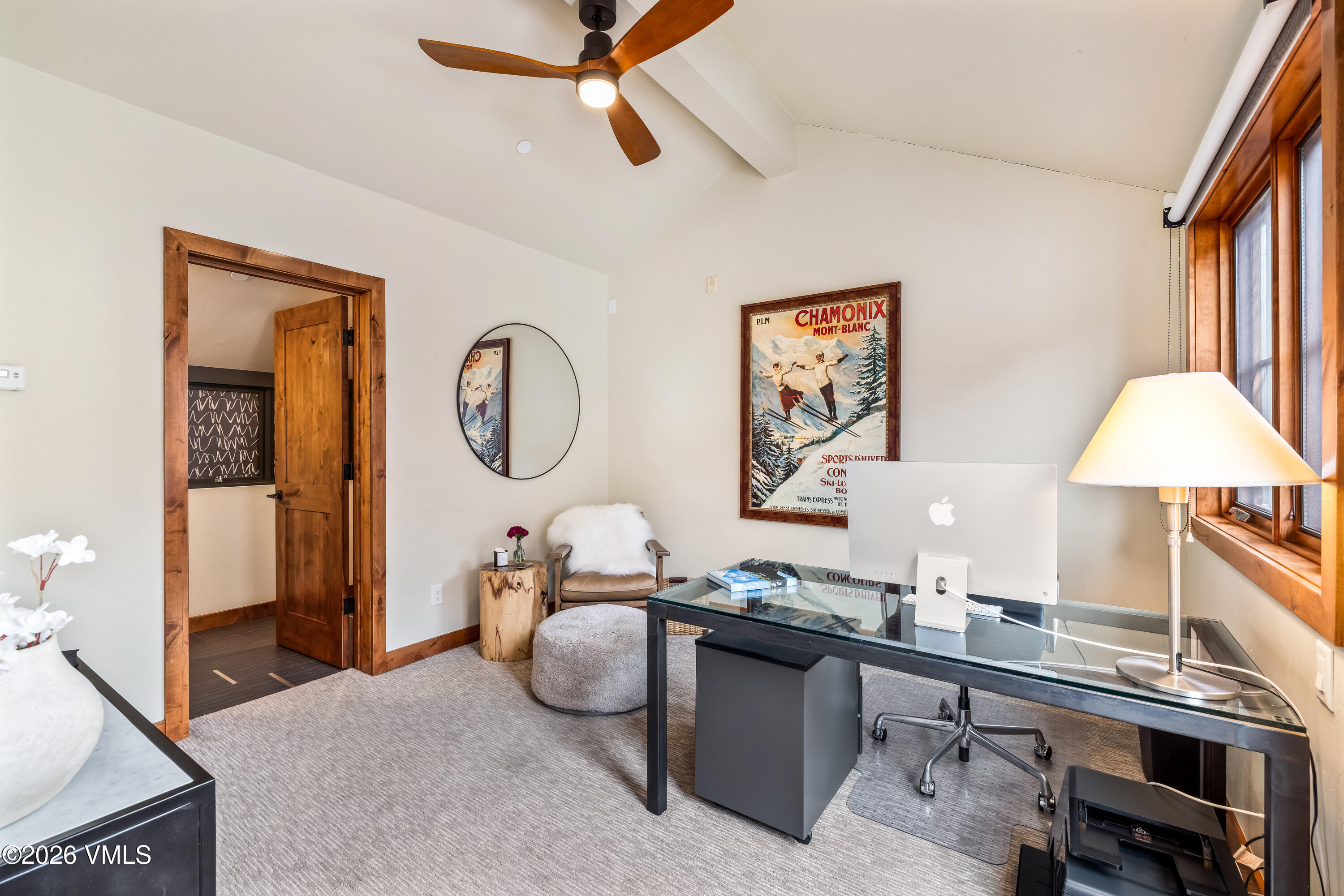 421 Main Street, Unit R2 Minturn, CO 81645 - Photo 20 of 41 Guest Room