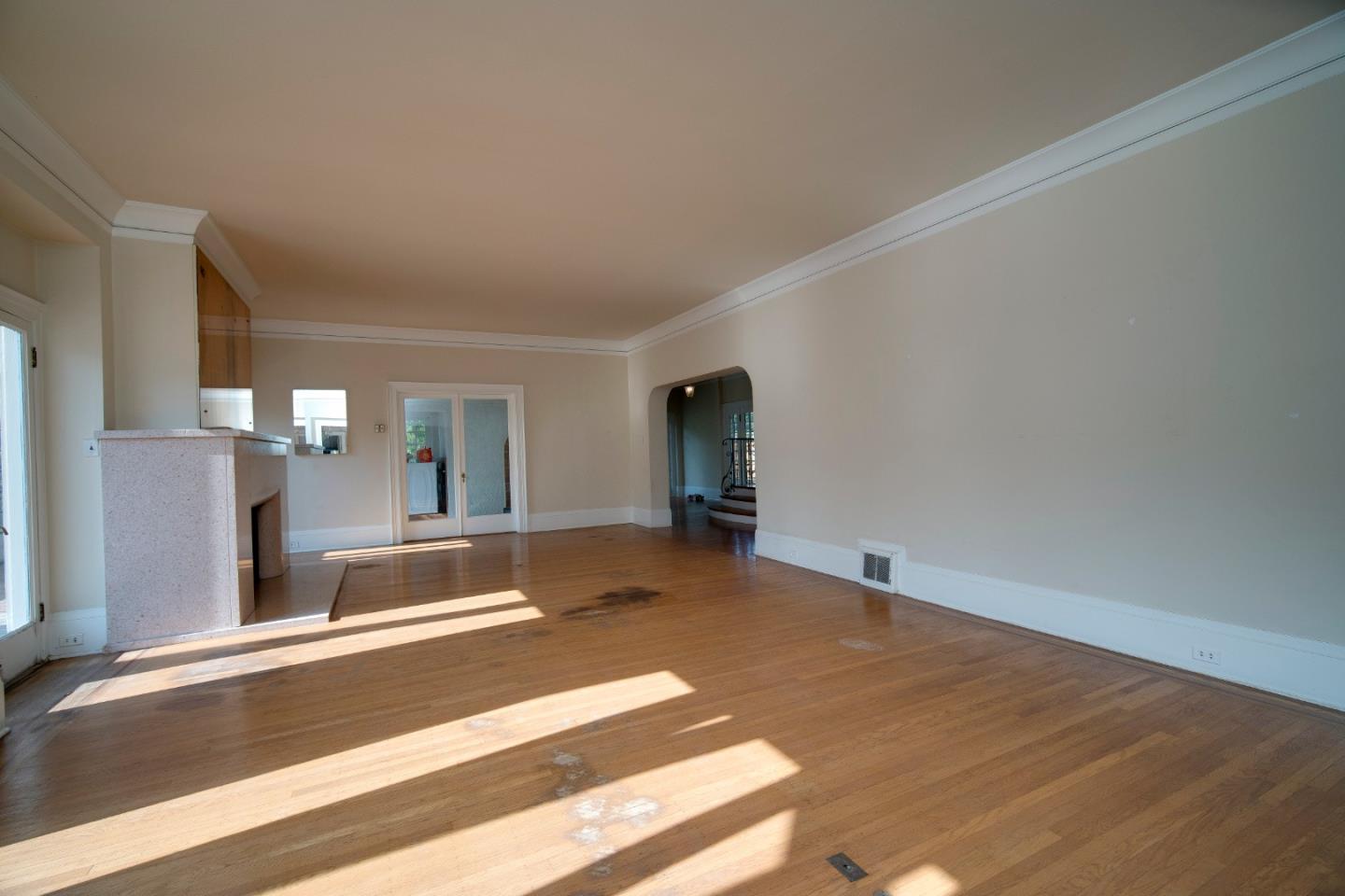 1385 Hillside Circle Burlingame, CA 94010 - Photo 23 of 50