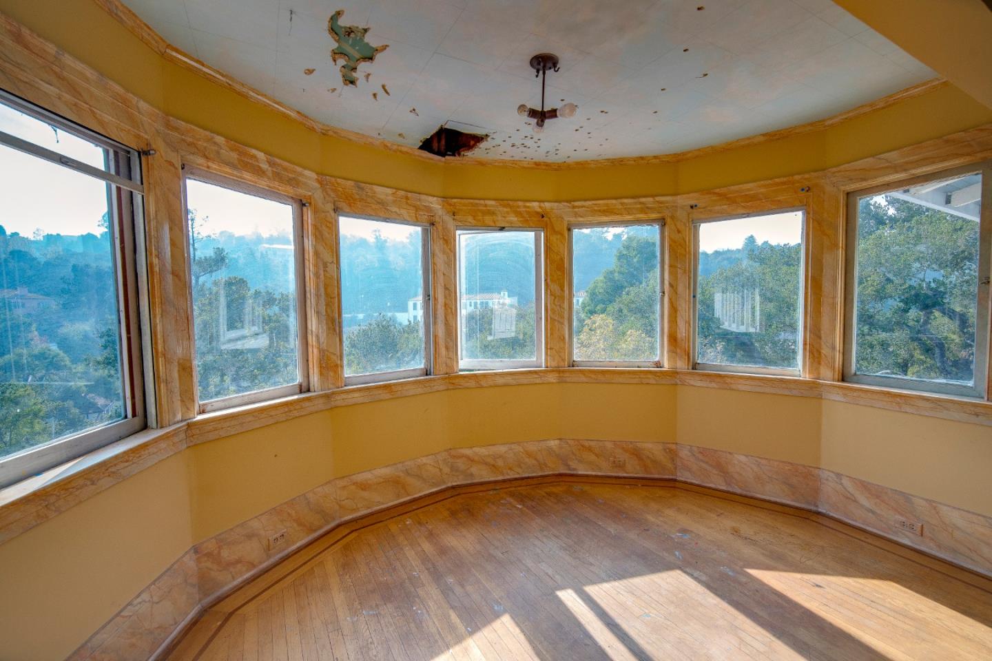 1385 Hillside Circle Burlingame, CA 94010 - Photo 37 of 50