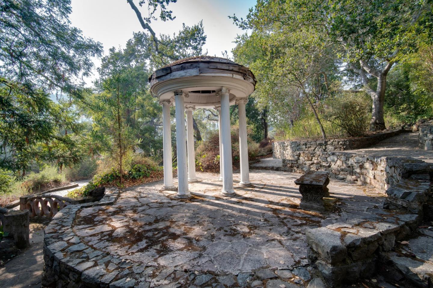 1385 Hillside Circle Burlingame, CA 94010 - Photo 8 of 50