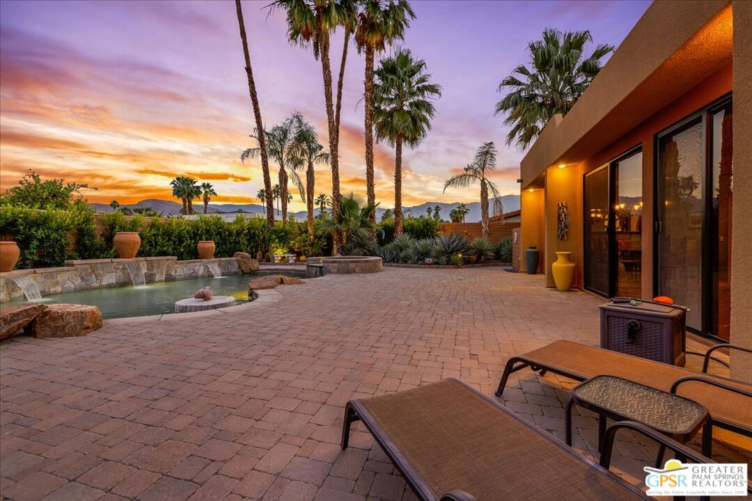 71121 Sunny Lane Rancho Mirage, CA 92270 - Photo 72 of 75 a view of a patio with swimming pool