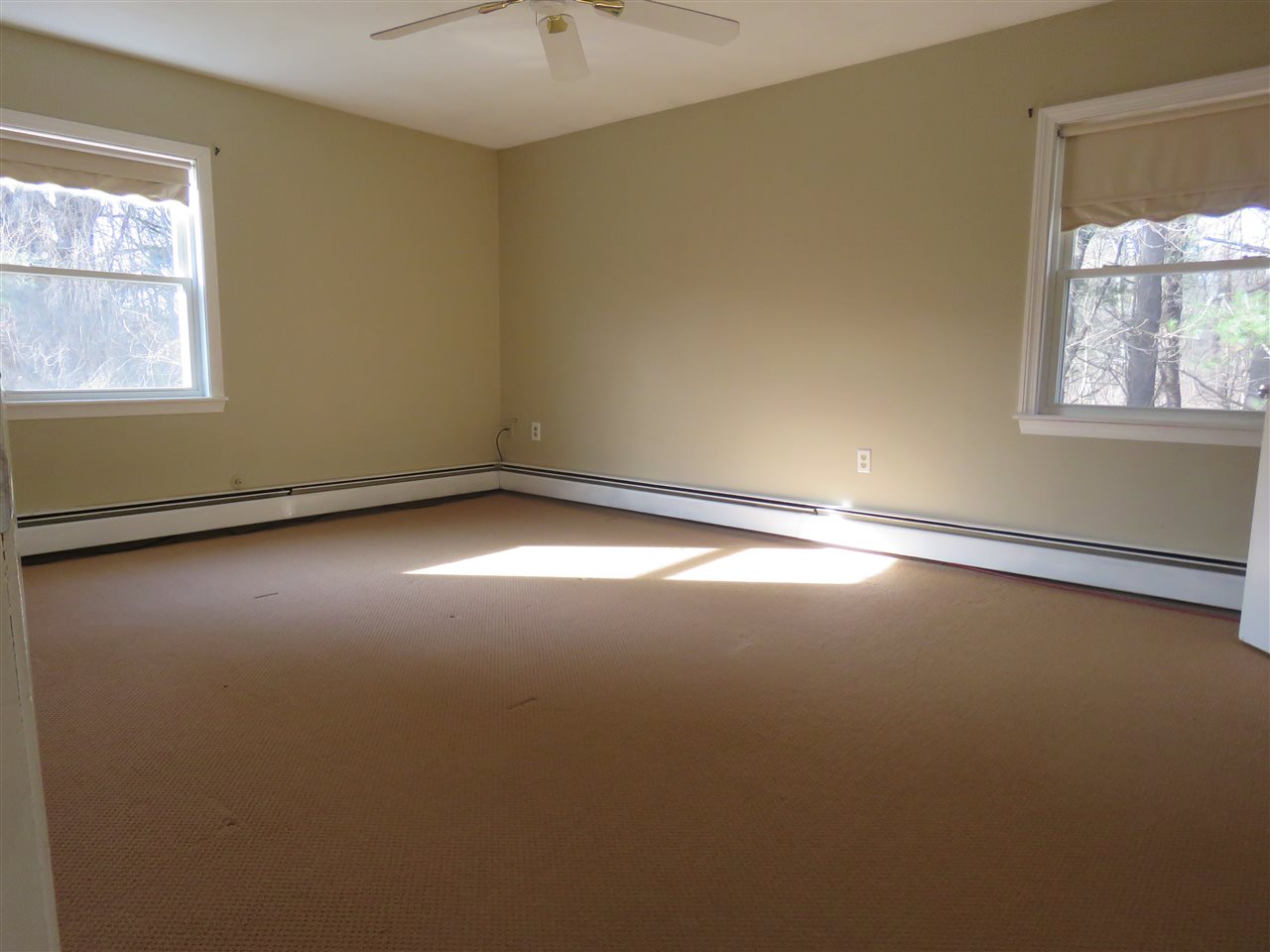 19 Hampstead Road Salem, NH 03079 - Photo 17 of 19